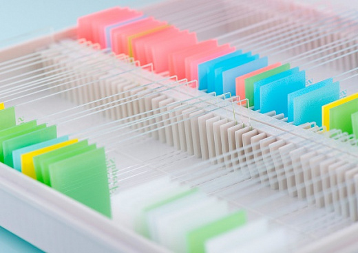 Стекло предметное, 26×76×1 мм, шлиф. кр. 90°, SuperFrost, пурпурное поле для маркировки, 50 шт/уп. Фото 2