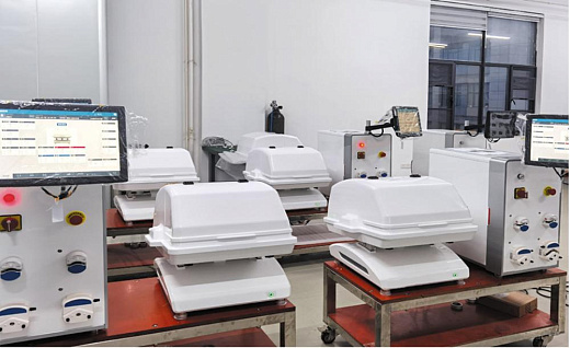 Биореактор волновой, рабочий объем 0,1-5,0 л, BR 10L в производстве