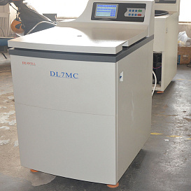 Центрифуга 8000 об/мин, 11620g, 4×1000 мл, с охлаждением, с ротором, напольная, DL-7MC, Drawell, Китай